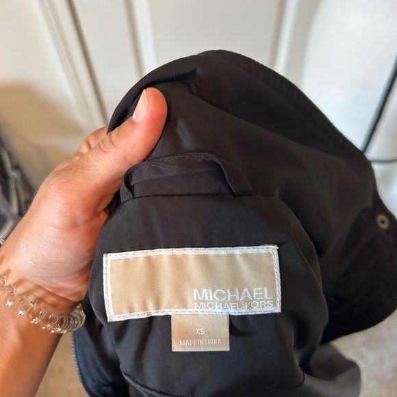 Michael Kors black button/buckle rain jacket with hood - Picture 9 of 9